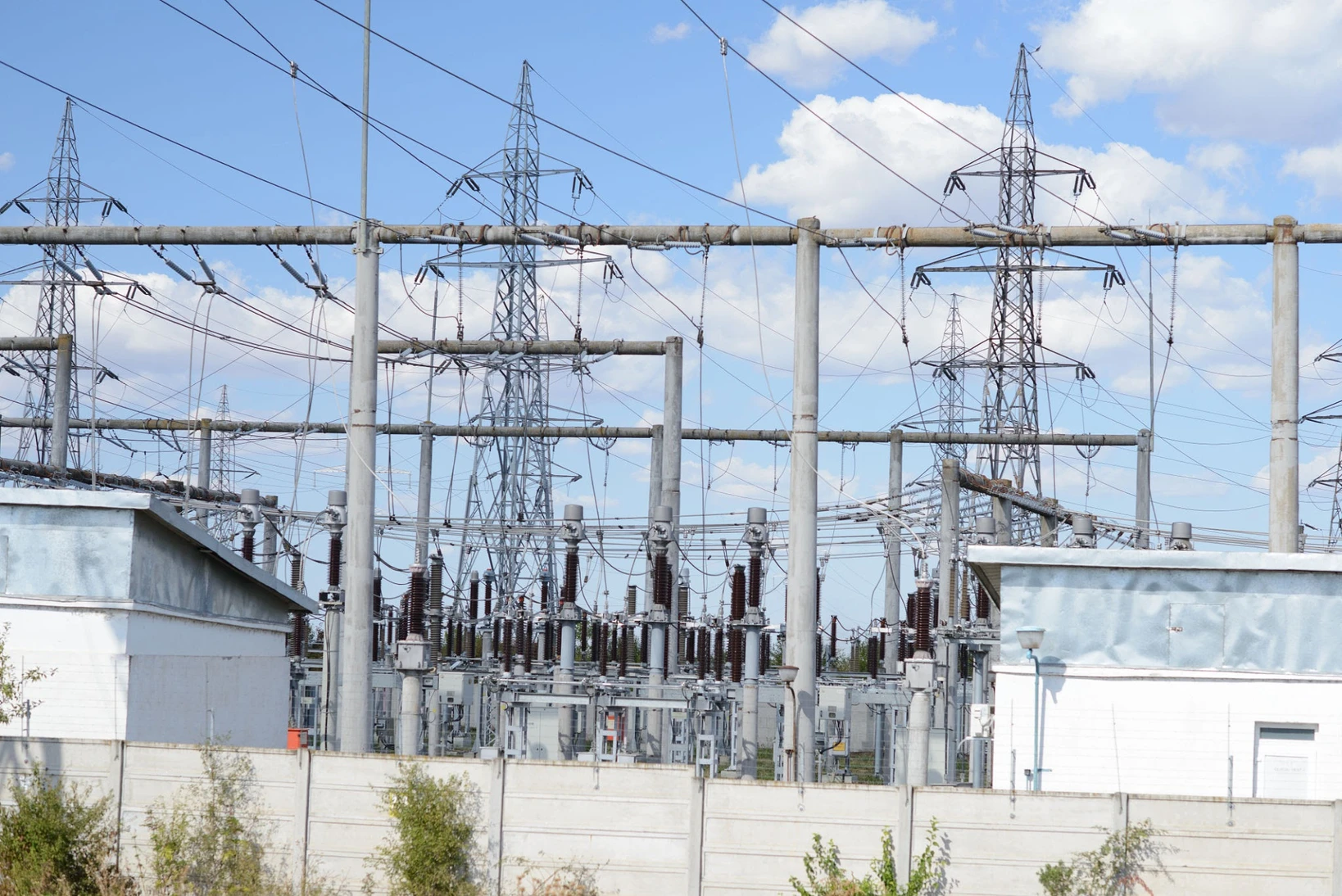 Subestación eléctrica y patio de alta tensión para proyectos de energía